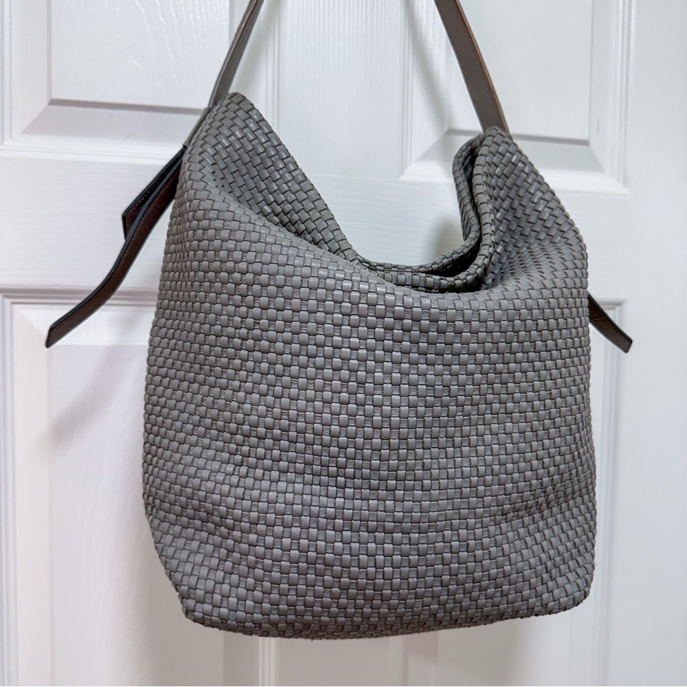 Cole Haan Bethany Weave Large Bucket Hobo Taupe Gray - Picture 4 of 13
